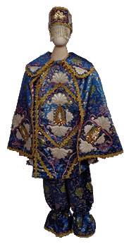 Male coronation outfit for Erinlé. Jorge Ortega. Loaned by Asabi Thomas and Angela Nefertiti Davis.