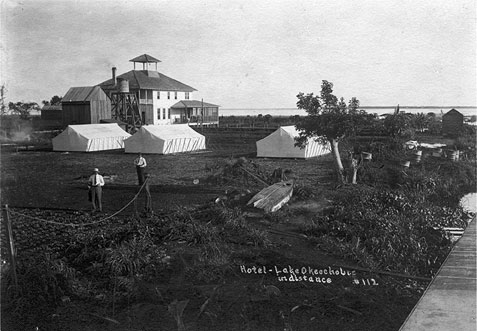 Lake Harbor originated in 1912, when the Okeechobee Fruitlands Company built the Bolles Hotel to house potential land purchasers. Until 1931, the town was named Ritta, a misspelling of Rita, meaning small and lovely. 1976-089-9