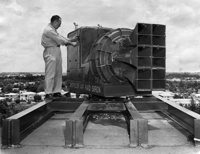 The Dade County Civil Defense office’s downtown air raid siren was placed atop the Congress Building and could be heard within an eight mile radius. January 1953. Miami News Collection, HistoryMiami. 1995-277-5200 and 5201.