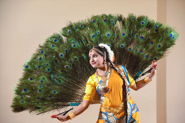 Folklife demonstration of traditional Indian dance